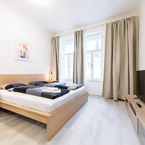 Apartment Borivojova 63, Prague